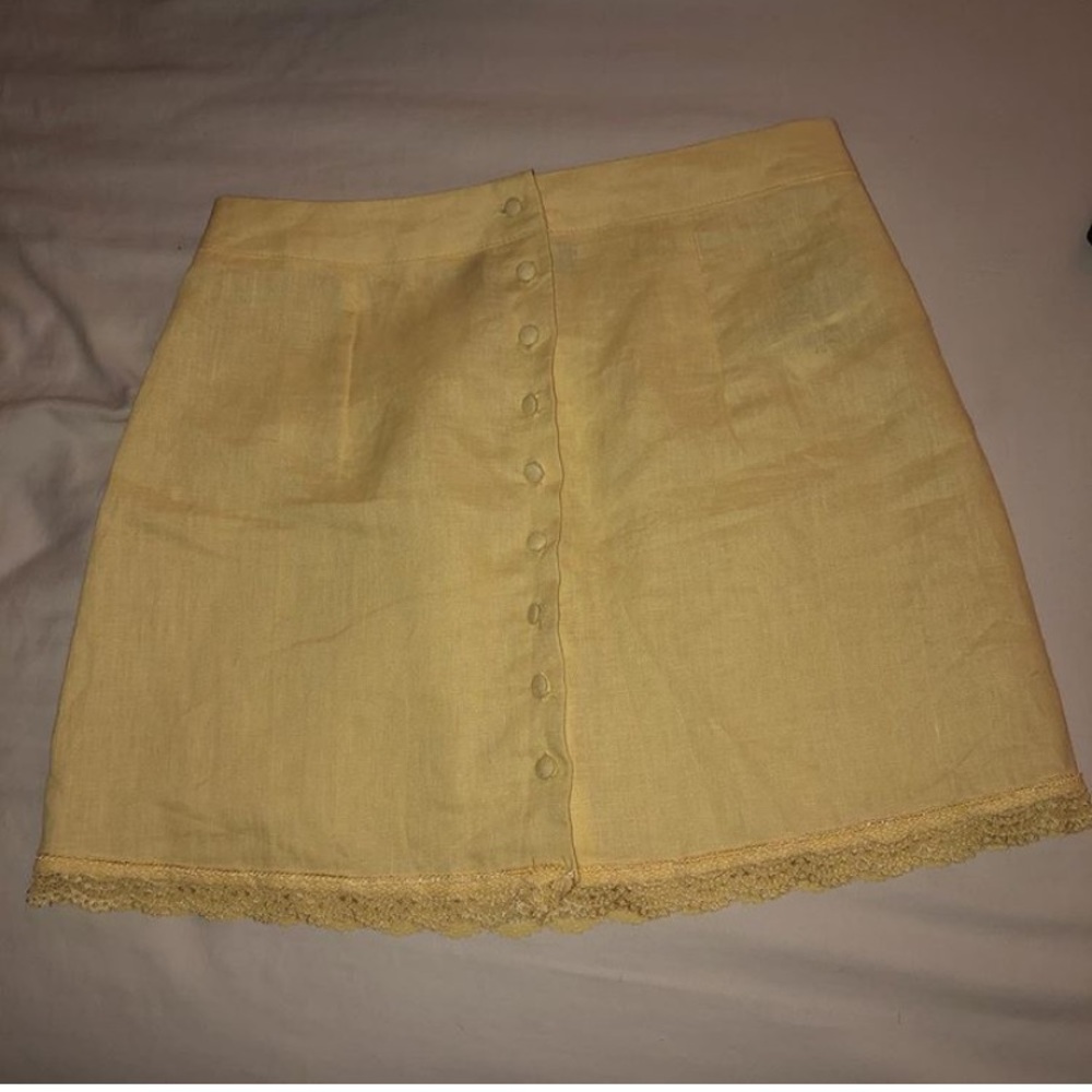 Forever 21 mini skirt 😍